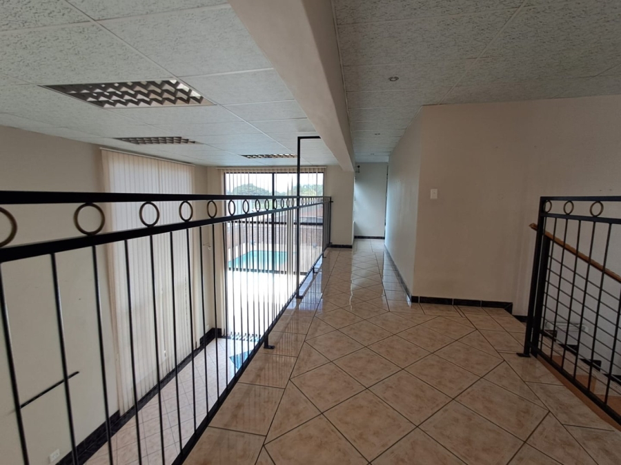 4 Bedroom Property for Sale in Roylglen Gardens Northern Cape